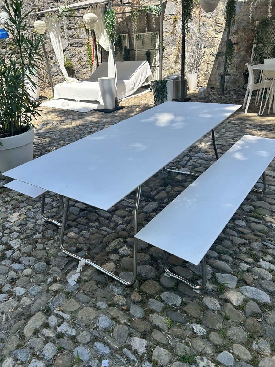 Pfister Tavoli: Table et banc de jardin Pfister occasion – Usato da Jouxtens-Mézery venduto da K-Dress
