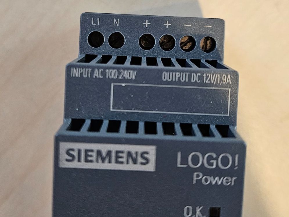Siemens Componenti elettronici: Siemens LOGO! Power Netzteil 12VDC – Usato da Oberkirch LU venduto da simi0204 2