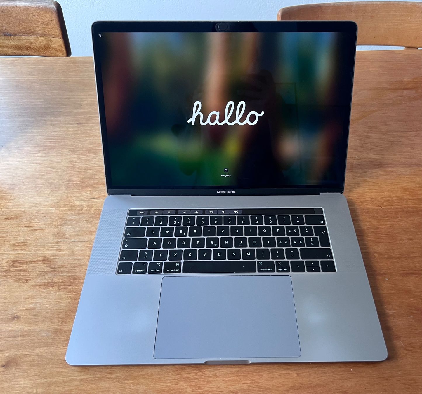 Apple Notebooks: 15,4" MacBookPro 2019 – Gebraucht aus Zürich von ciaostuffy
