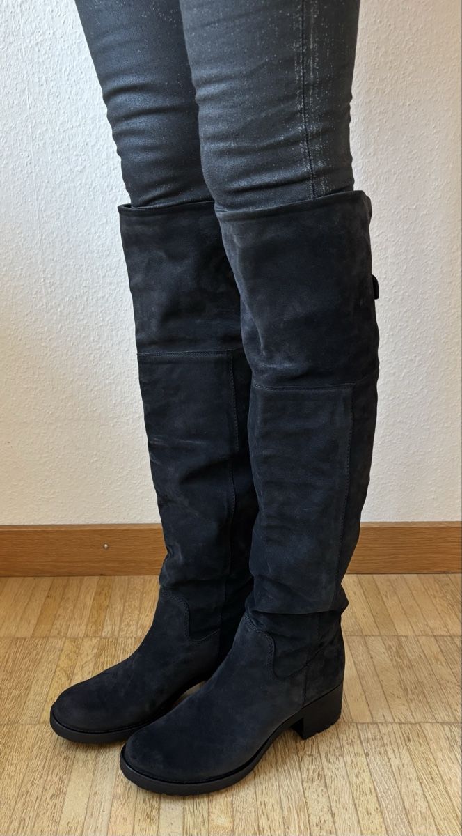 Scarpe da donna: Stiefel, Gr. 37, Schwarz, Wildleder – Usato da Zürich venduto da Minixxs 1