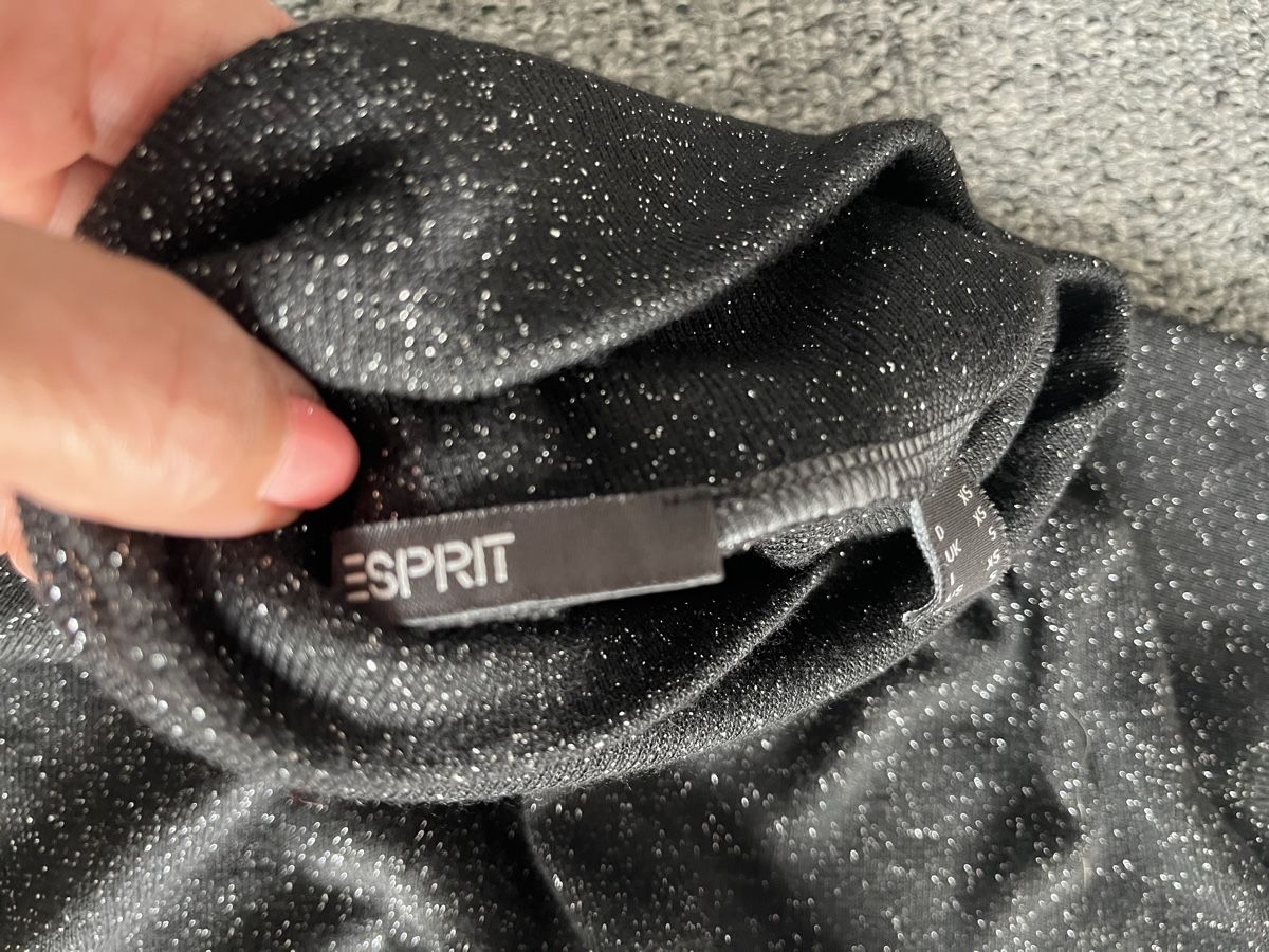 Esprit Maglioni & Felpe: Festlicher Glitzerpulli von Esprit mit kurzen Aermeln in 36 – Usato da Niederglatt ZH venduto da karinso 2