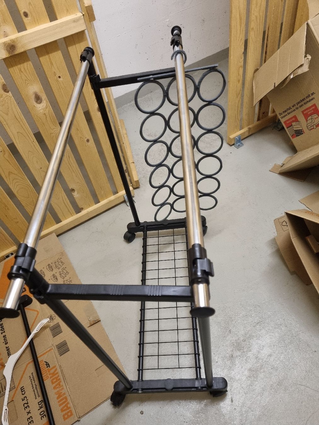 Sonstige Dekorationen & Accessoires: Kleiderstange  – Gebraucht aus Bronschhofen von pbr_zfq7