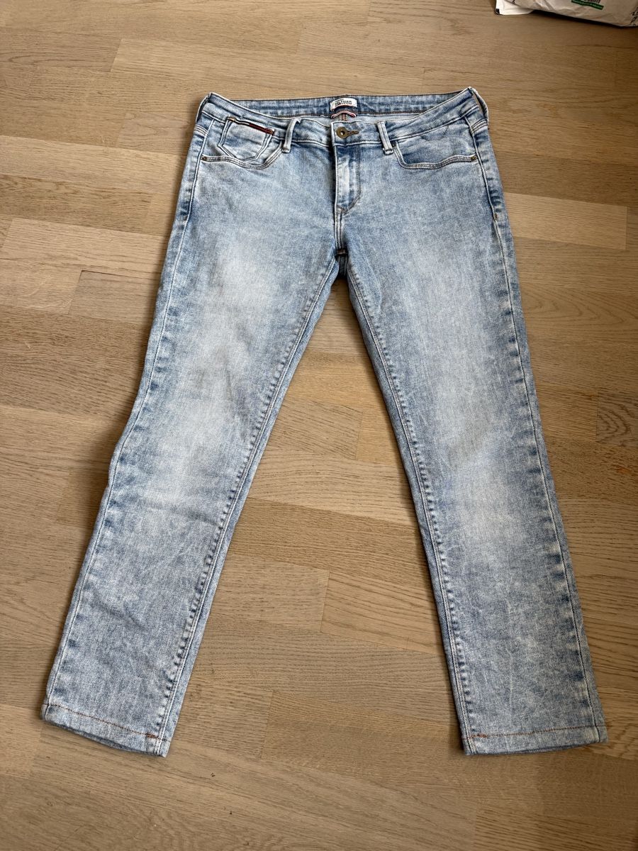 Tommy Hilfiger Jeans: Tommy Hilfiger Jeans, hellblau Gr. 30/30 – Usato da Rubigen venduto da Elmacino