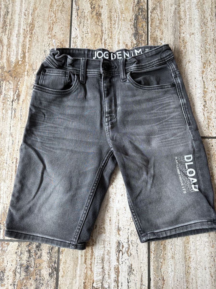 C&A Pantaloni: Hosen C&A Grösse 152 – Usato da Nürensdorf venduto da Yellowstone09 3