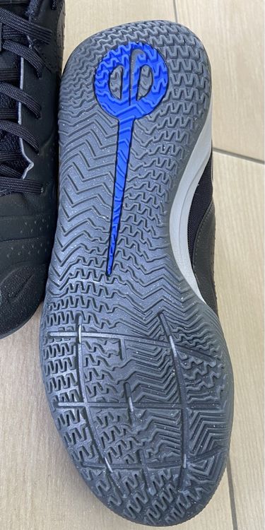 Nike Chaussures garçon: Nike Tiempo Indoor Shadow 38.5 – Neuf (Voir description) à Moutier par chicboutique 2