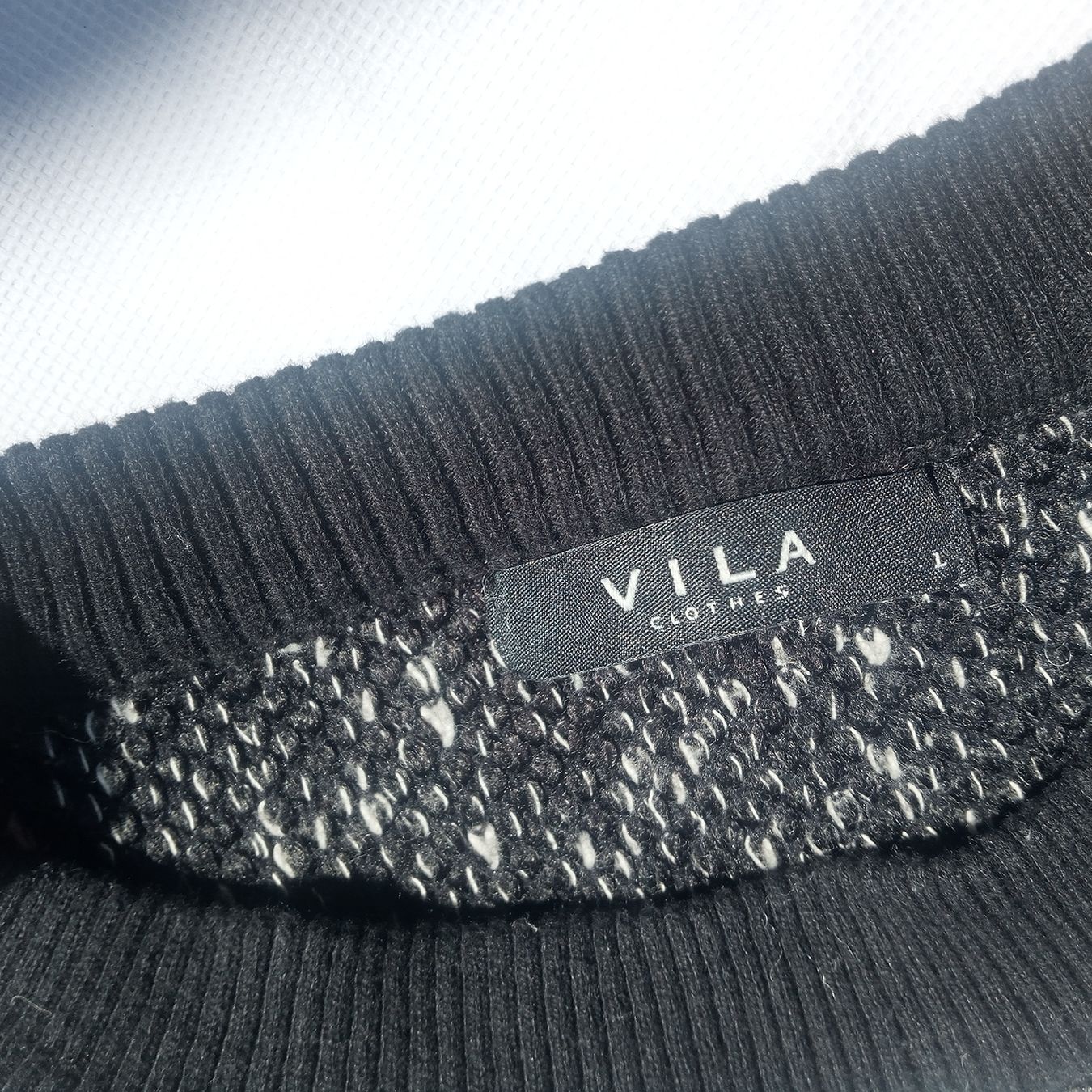 Vila Pullover & Sweatshirts: VILA Damenpullover Gr. L schwarz/weiss meliert – Gebraucht aus Luzern von toenu23 4