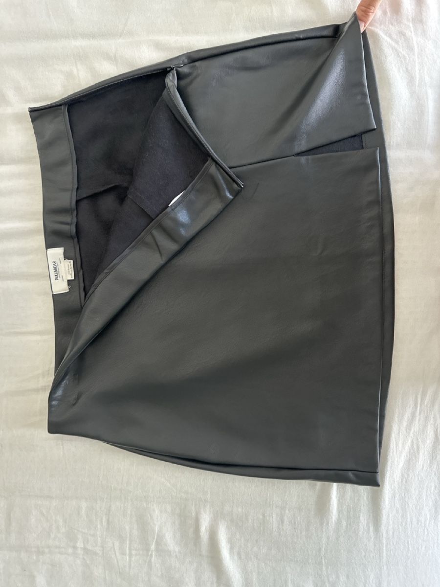 Pull&Bear Jupes: Lederrock mit Schlitz – Neuf (Voir description) à Goldach par mariarosapenasa 2