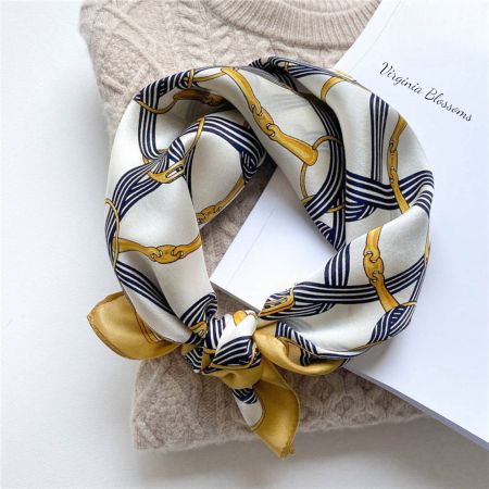 New 53cm 100% Silk Scarf, Chain Print White Gold Silk Scarf