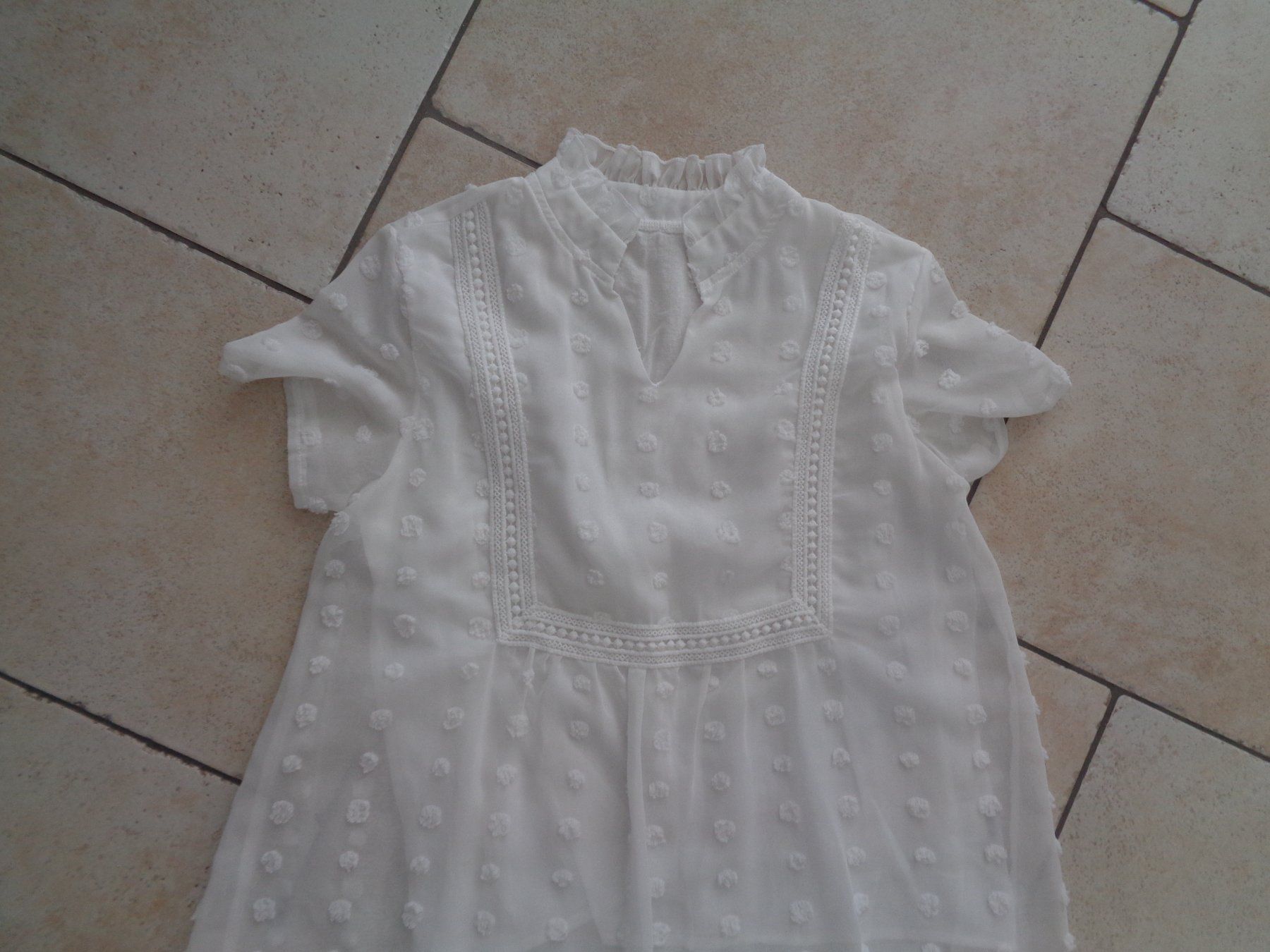 Shein Blusen: Bluse  Shein  Grösse S – Gebraucht aus Kreuzlingen von Robi-2003 1