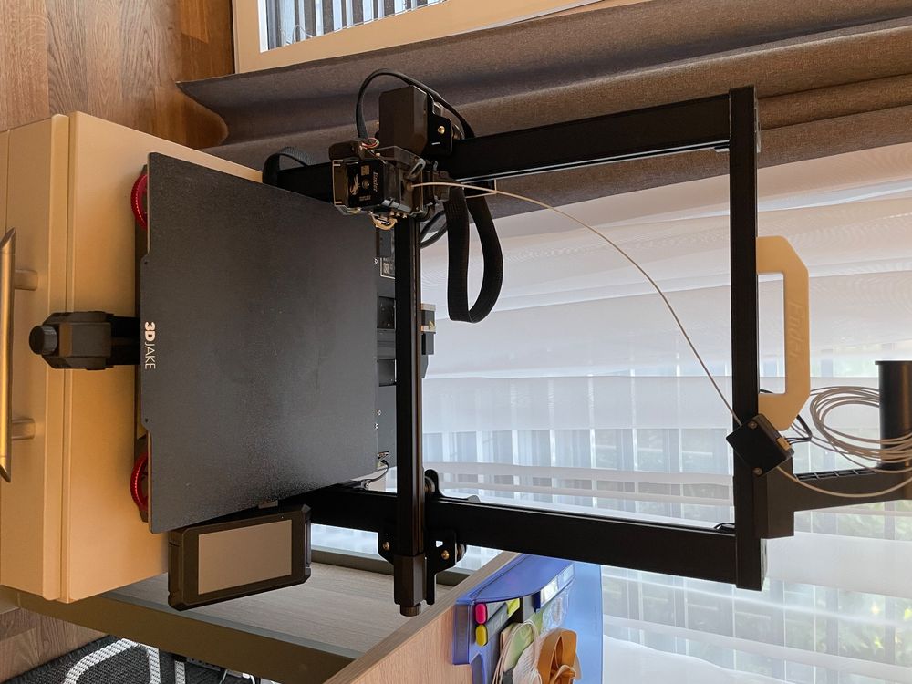 Creality Imprimante 3D: Top Zustand: Ender 3 Plus+alle Accessories und Testfilament – Neuf (Voir description) à Bottighofen par mur_hqp9