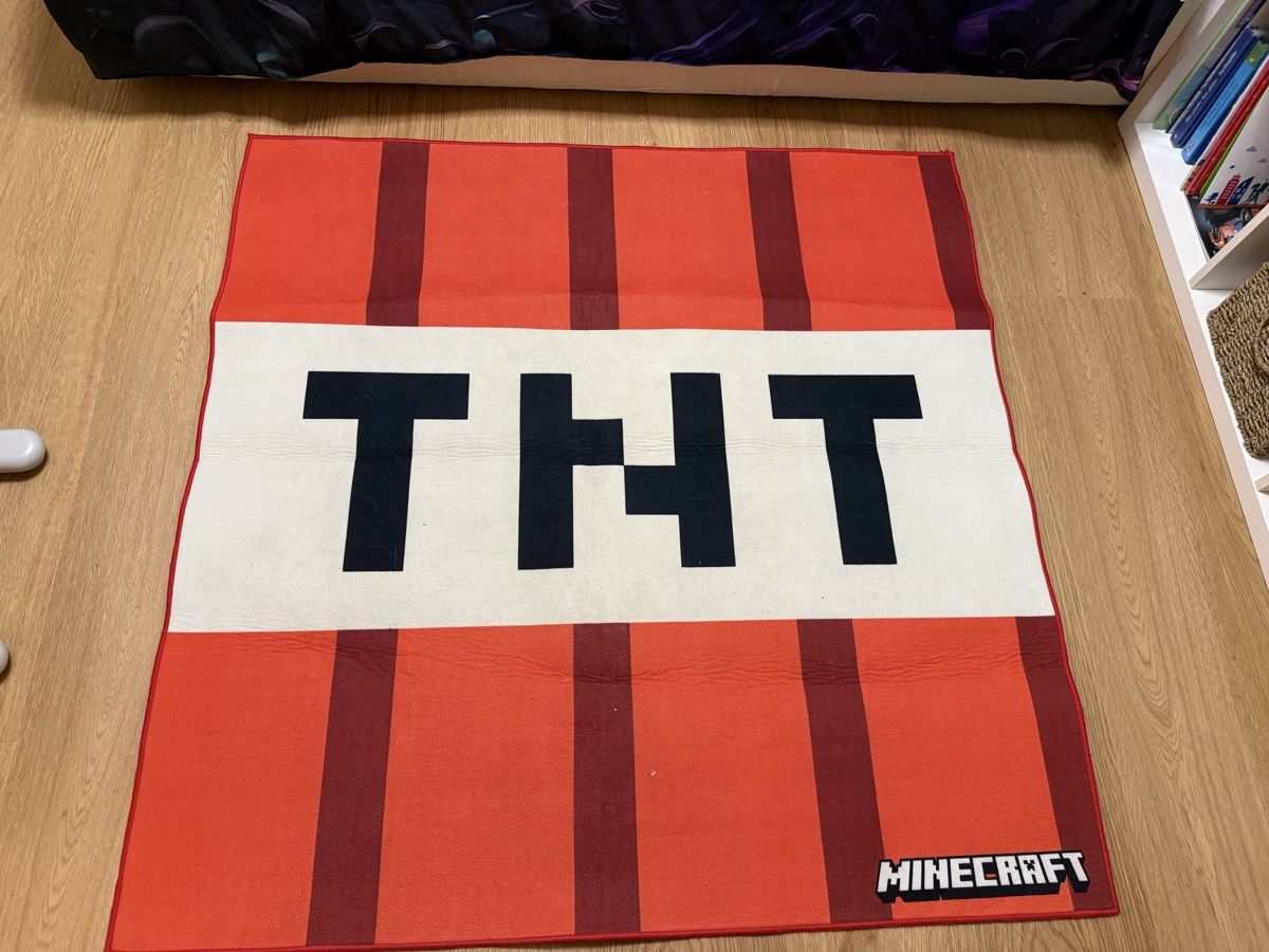 Teppiche: Tapis Minecraft TNT 120x120cm – Gebraucht aus Chenens von anasantos90 1