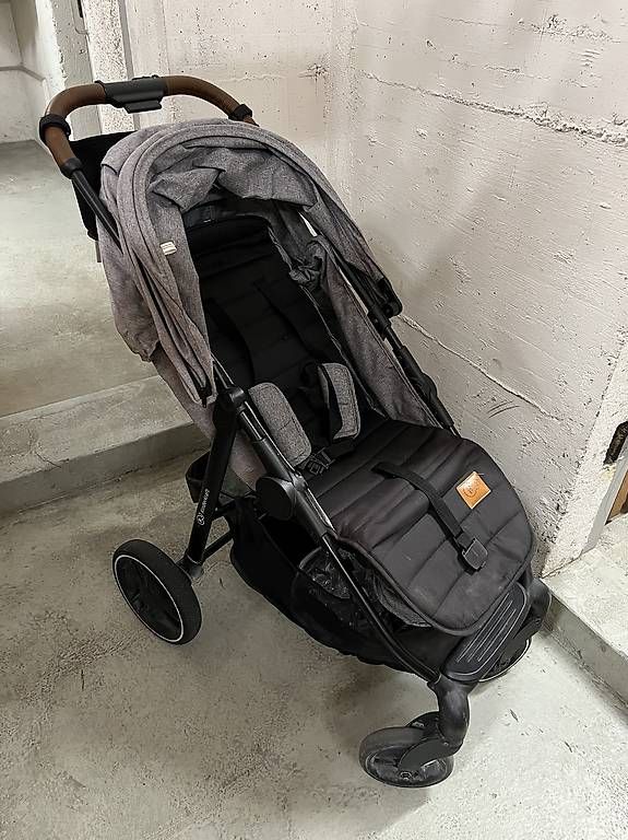 Carrozzine: Kinderwagen Kinderkraft – Usato da Zürich venduto da adr_frw2