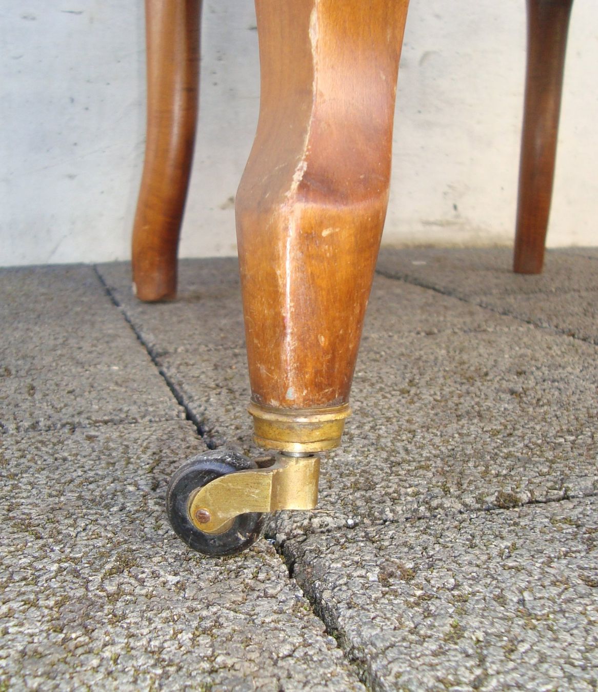 Poltrone: antiker Voltaire Sessel, Nussbaumholz – Usato da Oberdorf NW venduto da Lufao 6
