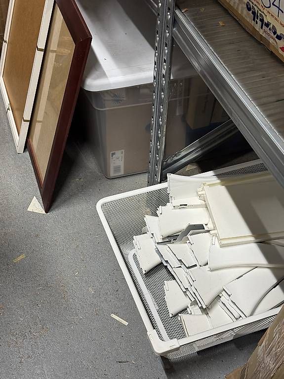 Scaffali:  IKEA  ALGOT WALL/UPRIGHT/ SHELVES   – Usato da Melide venduto da cla_g5fs 3