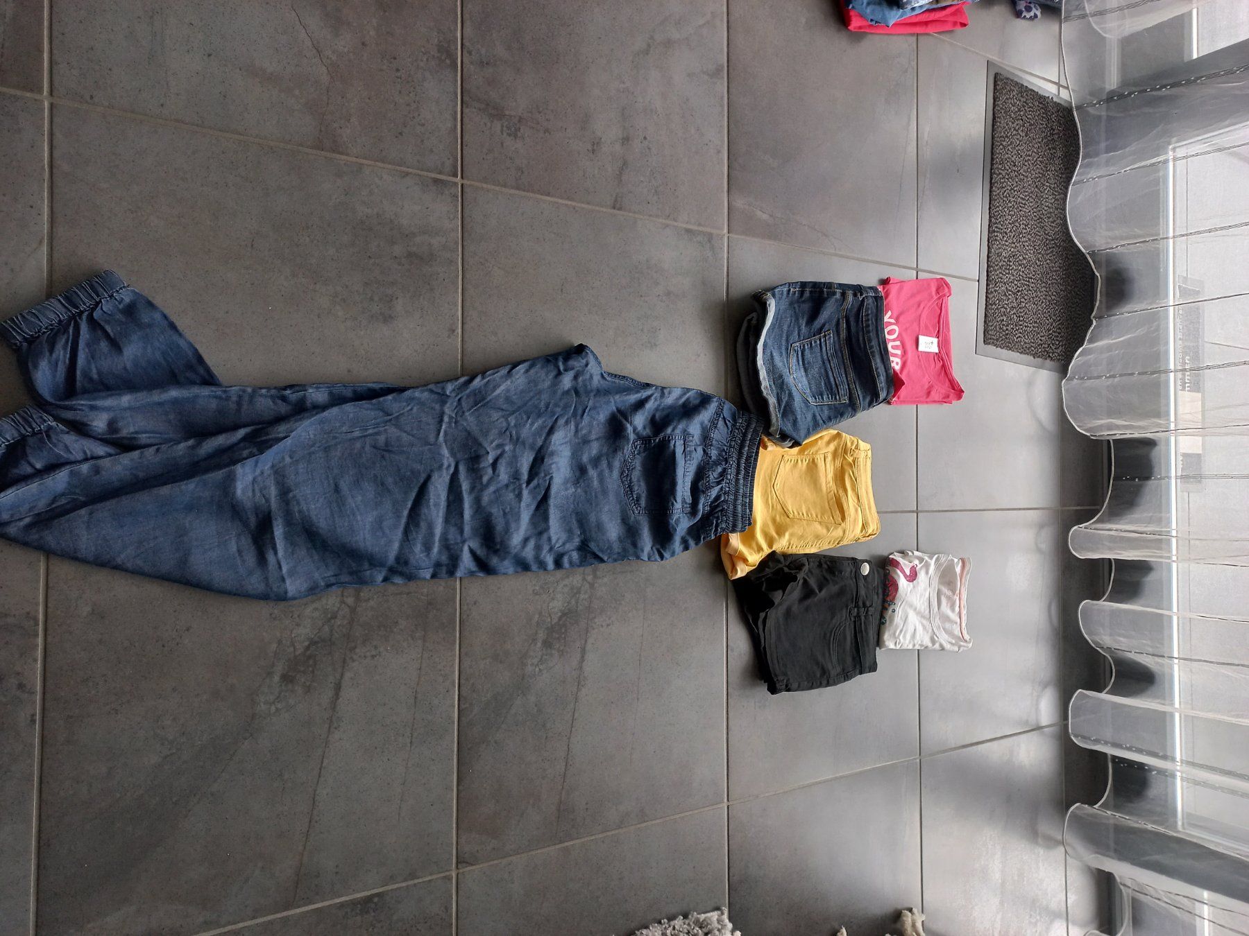 Lotti & Set di vestiti: Kleiderpaket Gr. 182 – Usato da Muri AG venduto da Bufr