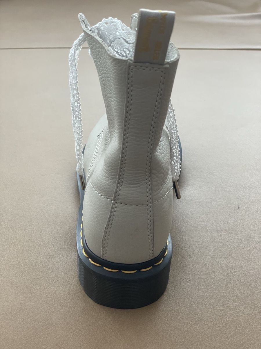 Dr. Martens Scarpe da uomo: Dr. Martens Pascal, Gr. 40, Leder, Cream-Greige – Usato da Corcelles NE venduto da gingerbrain 2