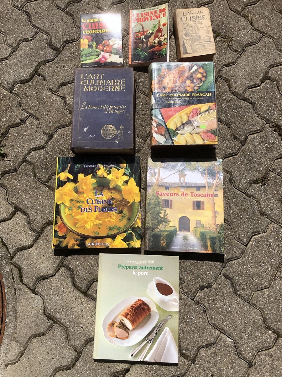 Libri: Divers livres de Cuisine – Usato da Sierre venduto da Erjou