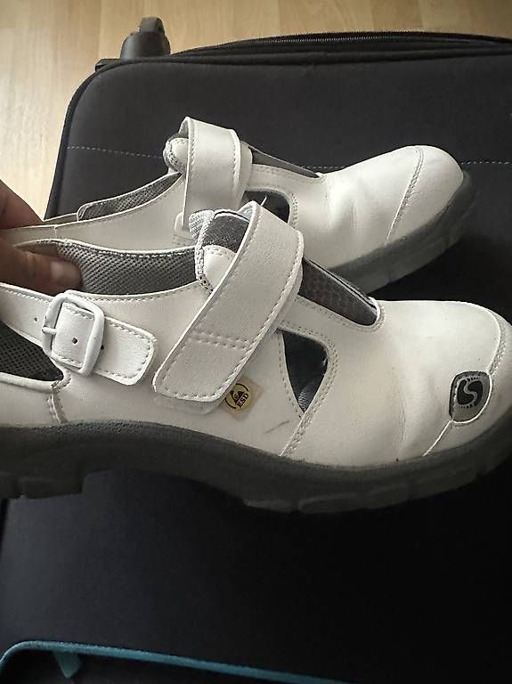 Scarpe da uomo: Sicherheitsschuhe SRC mit ESD Logo – Usato da Kaiseraugst venduto da walexx 2