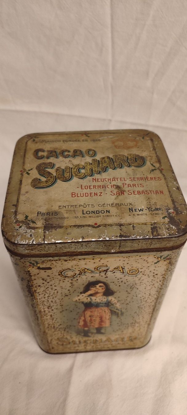 Suchard Dosen: Wunderschöne alte Blechdose von SUCHARD CACAO  22 cm – Gebraucht aus Gelterkinden von MYSTOREFORYOU4460 1