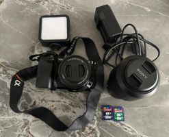 Sony Alpha 6000 mit Objektiven und Zubehör guter Zustand