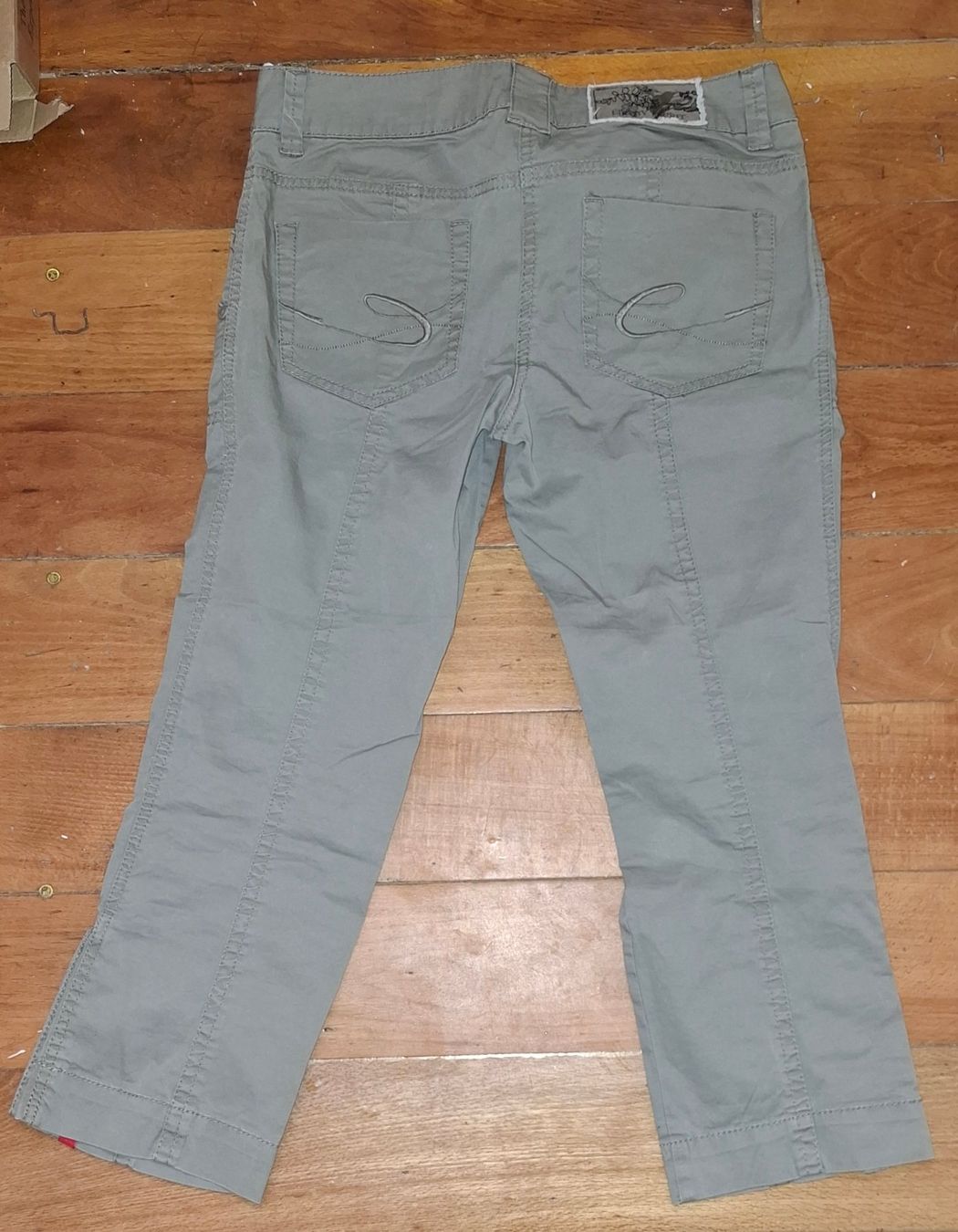 Esprit Pantaloni: Damen esprit Capri Hose 36 – Nuovo (secondo la descrizione) da Füllinsdorf venduto da Sternenblick19 1