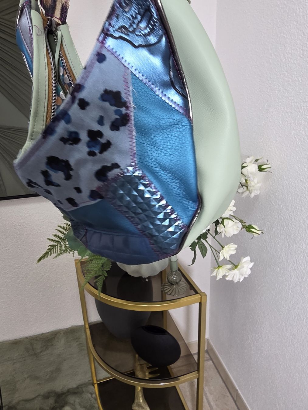 Taschen für Damen: Handtasche Patchwork mintgrün blau neuwertig – Gebraucht aus Brüttisellen von par_8zbj 2