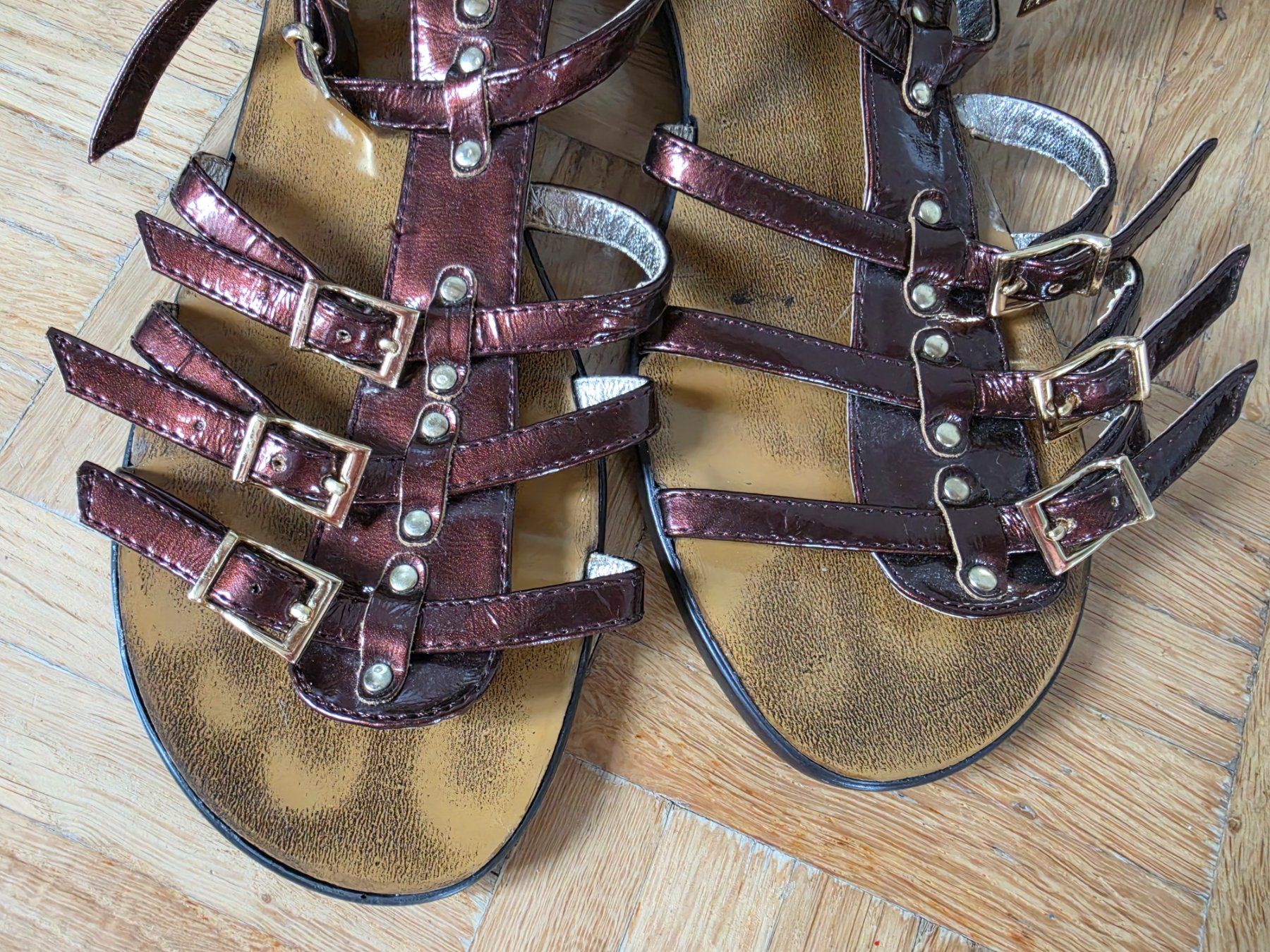 Scarpe da donna: Römersandalen Nueve Gr. 39 – Usato da Stäfa venduto da flamingo_17 1