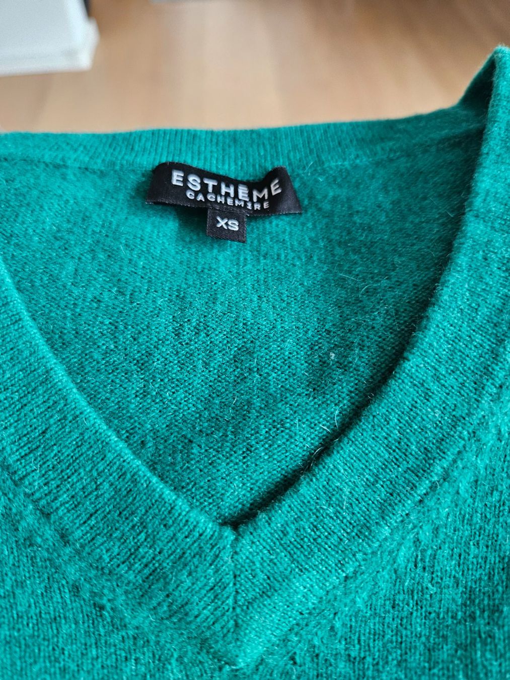 Maglioni & Felpe: Esthème cachemire pull pour une taille S & M – Usato da Neuchâtel venduto da miulina 4
