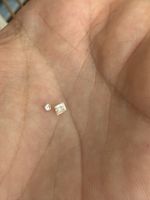 Ab 1.- Zwei kleine Diamanten 0.23 ct und 0.04 ct