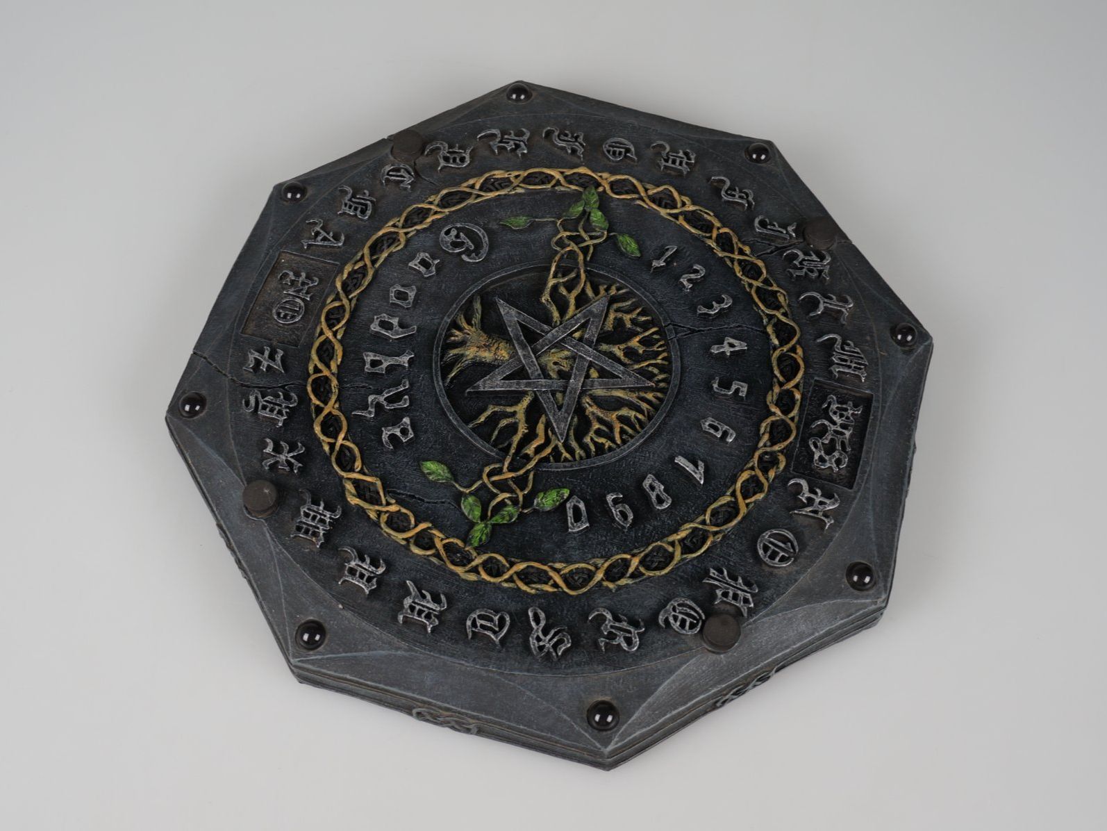 Tutte le decorazioni: Nemesis Now NOW192 Ouija Brett – Usato da Rüti ZH venduto da Restwert_Rueti_ZH 1