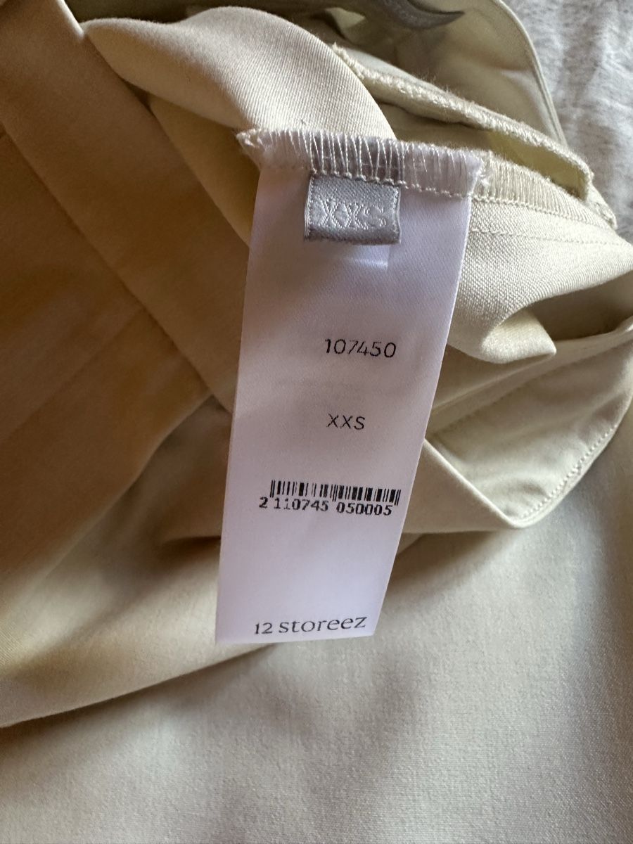 Pantaloni: 12 Storeez Shorts – Usato da Pfäffikon SZ venduto da MarieEdh 2