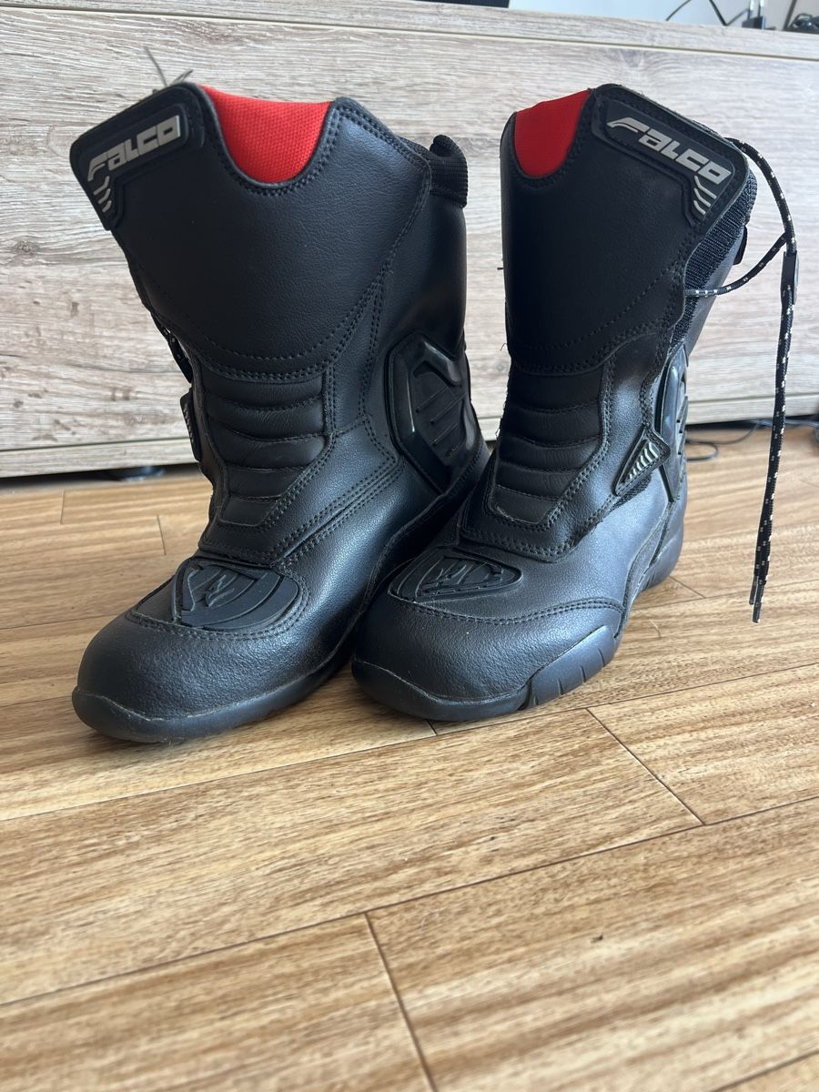 Scarpe da uomo: Stivali moto – Usato da Massagno venduto da ric_dq7h