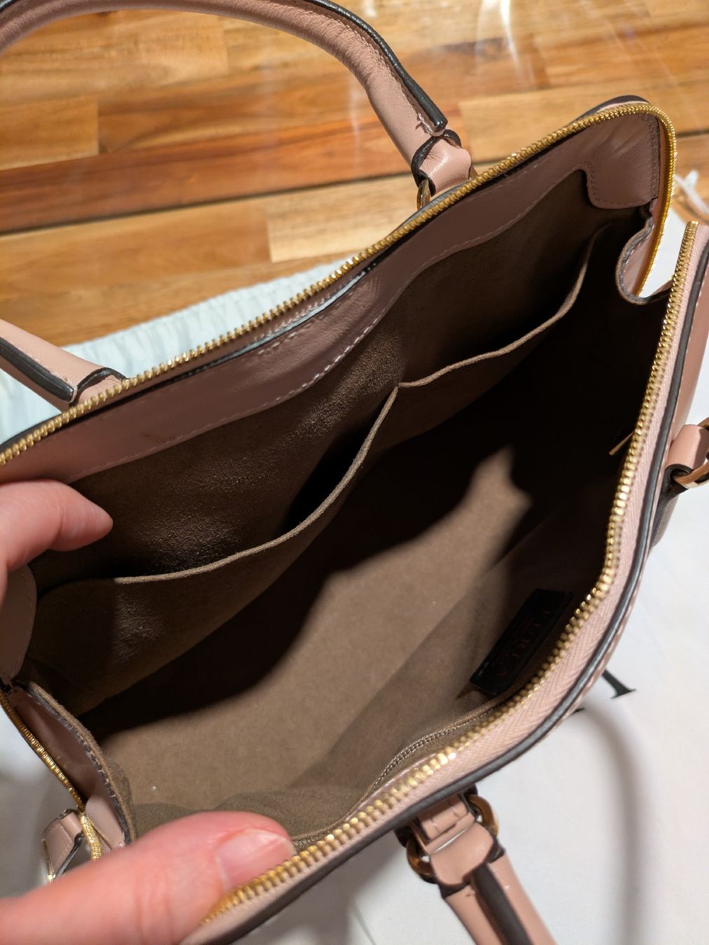 Furla Borse da donna: Sac à main Furla neuf – Nuovo e nell'imballaggio originale da Le Mont-sur-Lausanne venduto da elv_yyl8 4