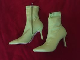 Basket-Free-Zone: Neon Green Stiletto Ankle Boots Größe 39