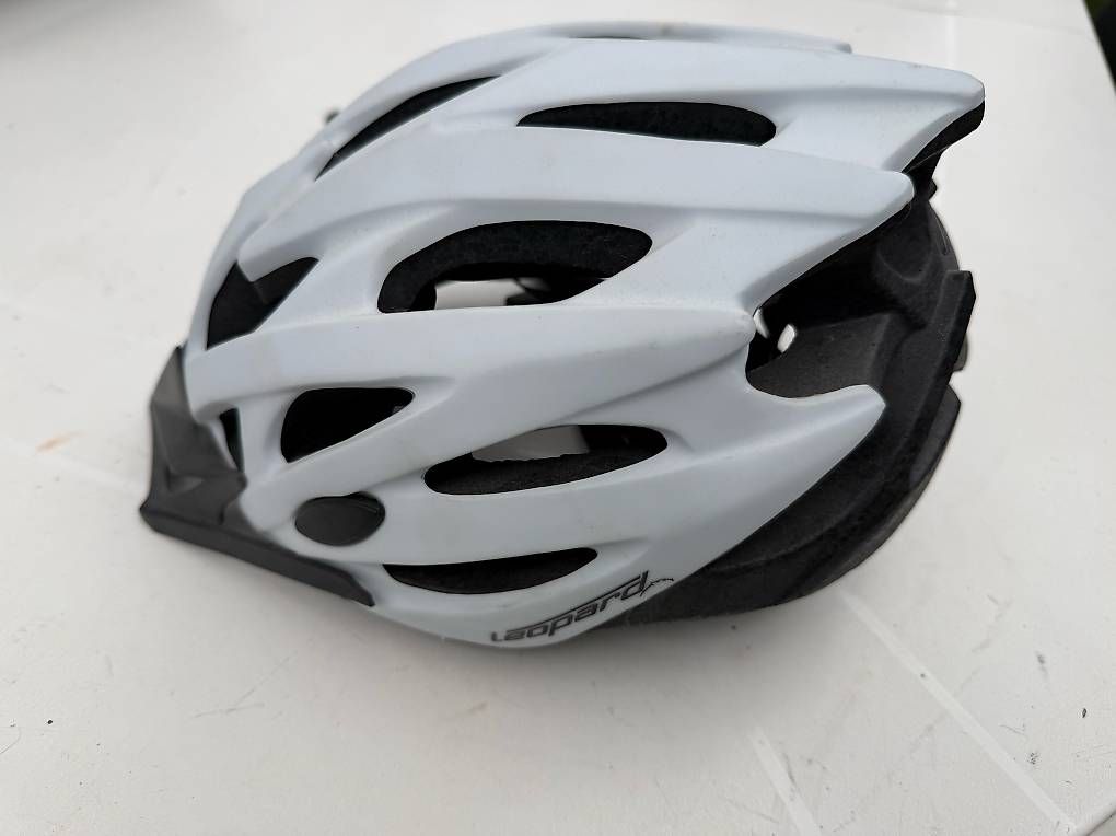 Casques: Velohelm Gr. 55-58 – Neuf avec emballage d'origine à Münsingen par monic51 3