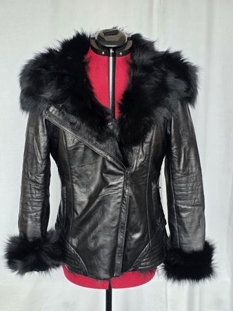Lederjacke-DELLEBA