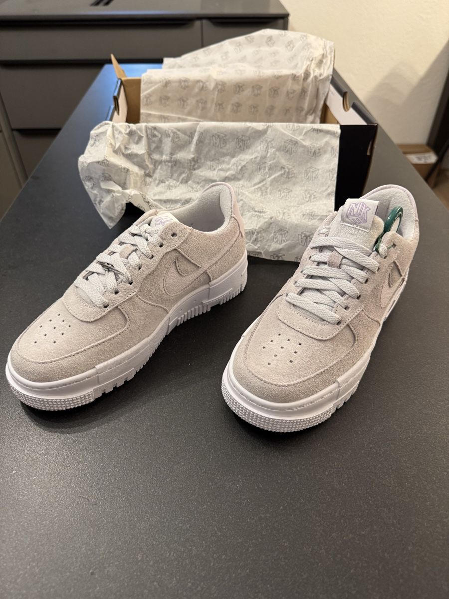 Nike Scarpe da donna: Nike Air Force 1 Pixel Gr. 37.5 – Nuovo (secondo la descrizione) da Unterlunkhofen venduto da Sven.stfx 1