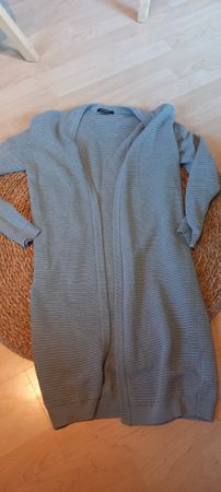 Damen Strickjacke lang Grösse S (36/38) hellgrau neuwertig