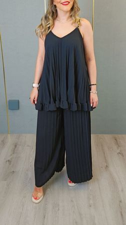 Tuniken und Hose NEU