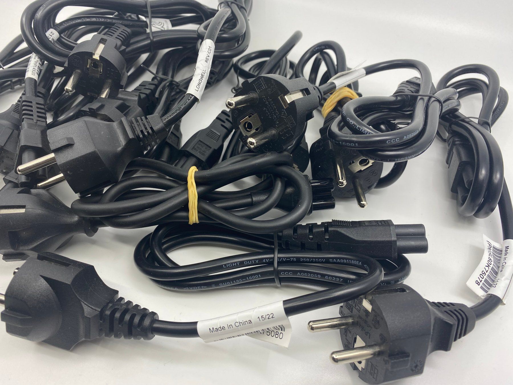 Kabel: 11x Schuko-Netzkabel mit Mickymaus / Kleeblatt-Stecker – Neu (gemäss Beschreibung) aus Langwiesen von Restposten-24 2
