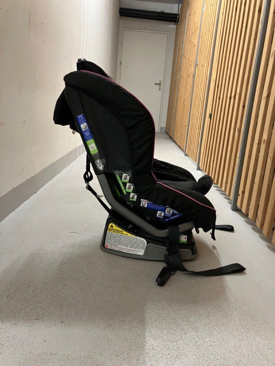 Britax Römer Seggiolini per auto: Britax Kinder Autositz (mit Isofix) – Usato da Zürich venduto da dajoropo 3
