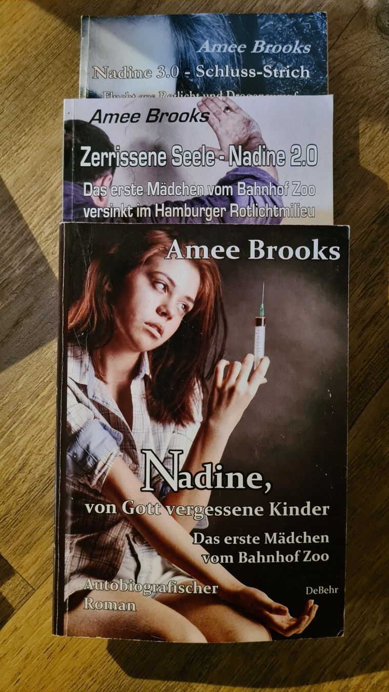 Libri: Bücherreihe Nadine – Usato da Ossingen venduto da Dimora