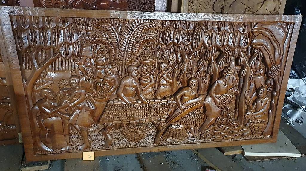 Foto & Immagini: Holzbild hangeschnitzt aus Afrika: Dorfgemeinschaft – Usato da Oberdorf SO venduto da Gigijs