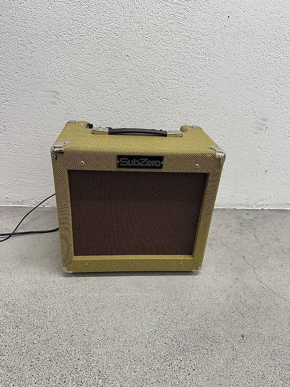 Amplificatori: Gitarrenverstärker SubZero 35W Vintage – Usato da Chur venduto da mft.