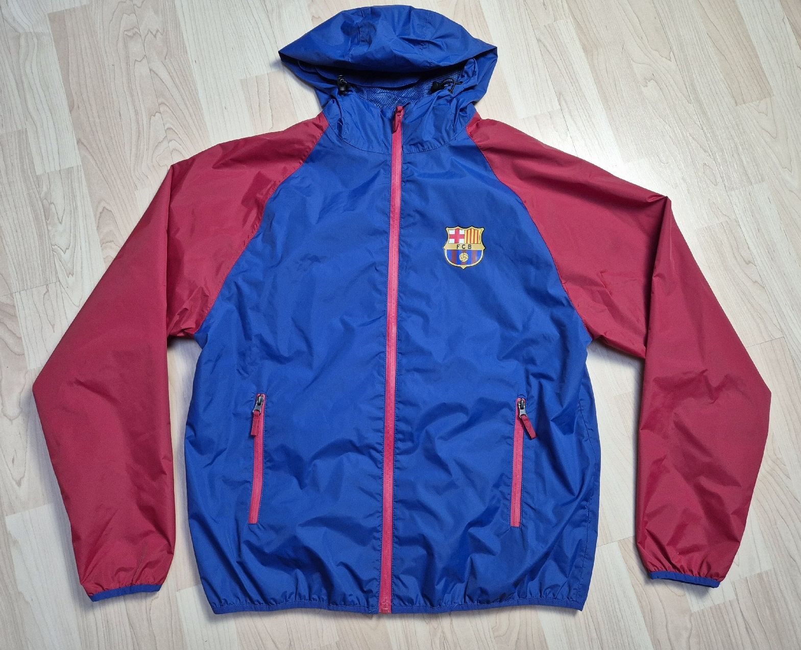 Giacche: FC Barcelona Regenjacke Grösse L – Nuovo (secondo la descrizione) da St. Gallen venduto da CaliSunshine