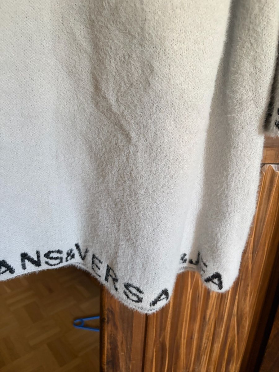Versace Kleider: Pull Versace gris et robe Taille S bon état – Gebraucht aus Delémont von amo_jx5x
