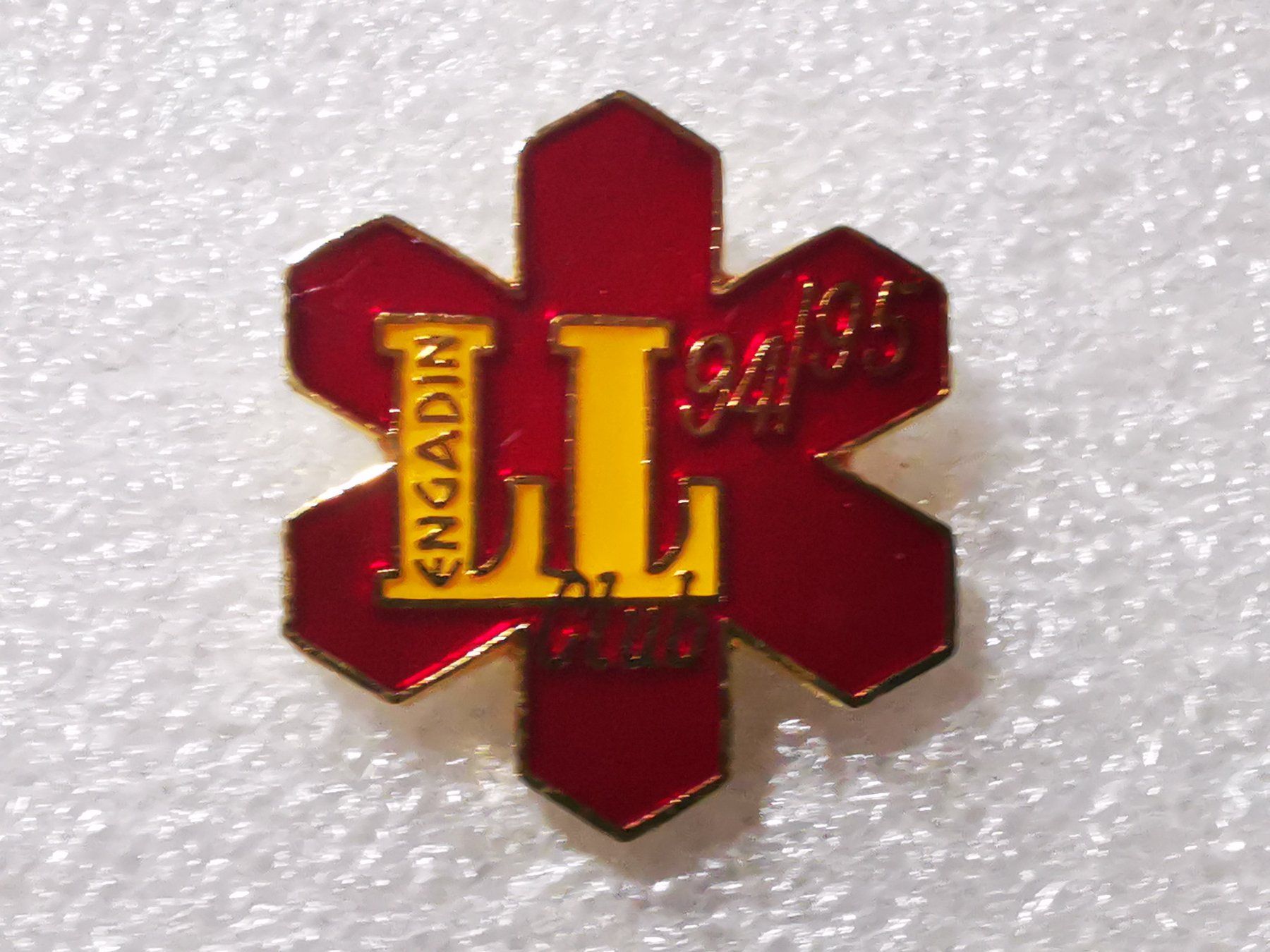 Placchette & Badge: Ansteckpin 101: LL Club 94/95 – Usato da Oppligen venduto da Pin-Fall-Shop