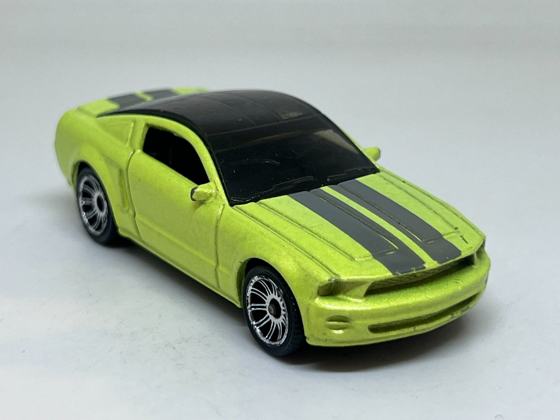 Matchbox Voitures modèles: Matchbox Ford Mustang GT Concept #96 – D'occasion à Wildegg par LaaBoutique