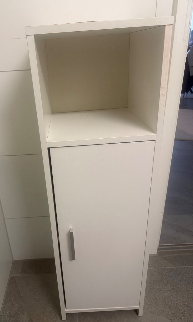 Pfister Schränke: White Bathroom Cabinet - 2 piece – Gebraucht aus Adliswil von Sale12 1
