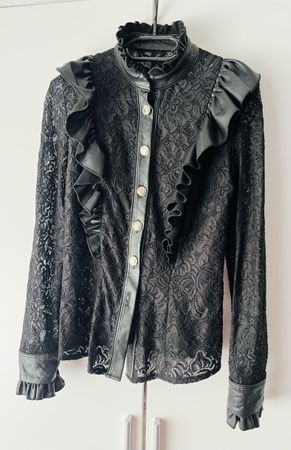 Damen Bluse schwarz Spitze Kunstleder Details Grösse S